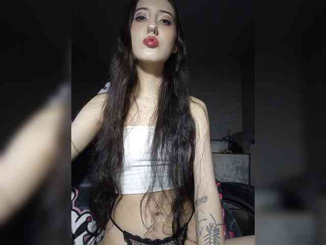 AlishaFomalgaut webcam