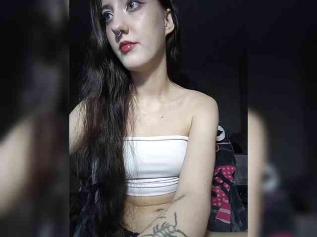 AlishaFomalgaut webcam