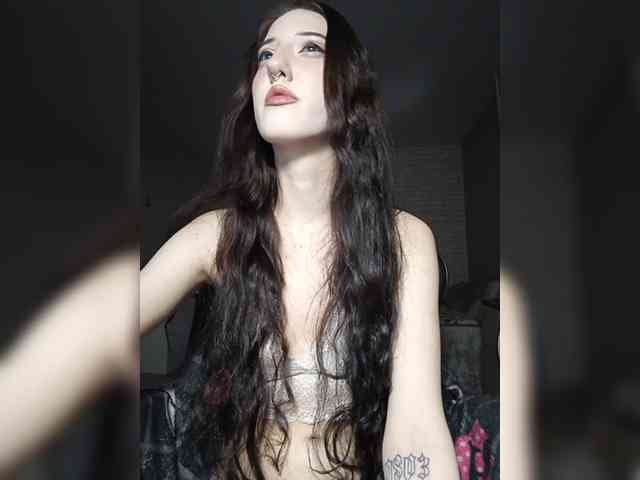 AlishaFomalgaut webcam