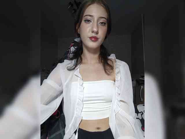 AlishaFomalgaut webcam