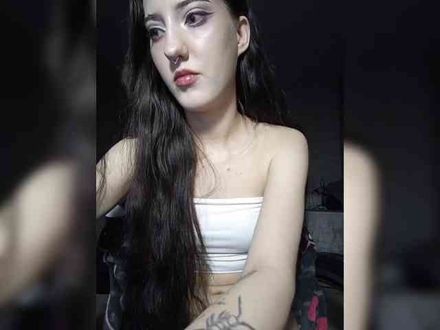 AlishaFomalgaut webcam