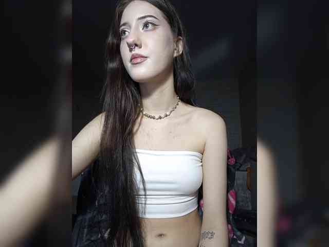 AlishaFomalgaut webcam