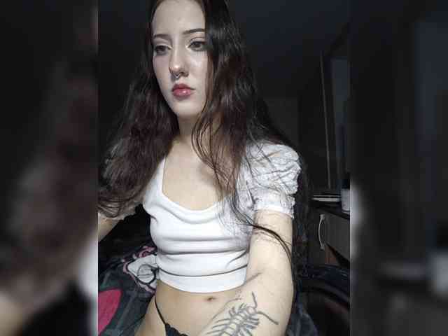 AlishaFomalgaut webcam