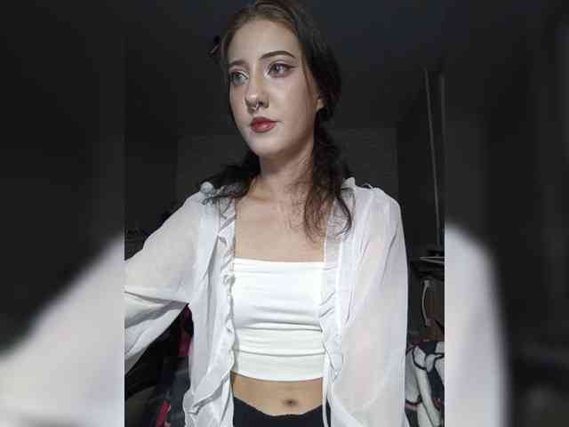 AlishaFomalgaut webcam