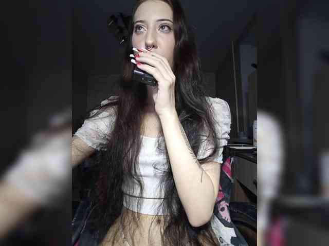 AlishaFomalgaut webcam