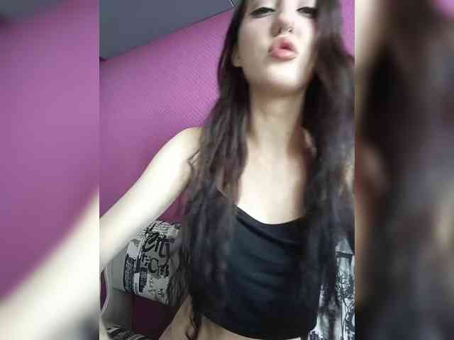 AlishaFomalgaut webcam