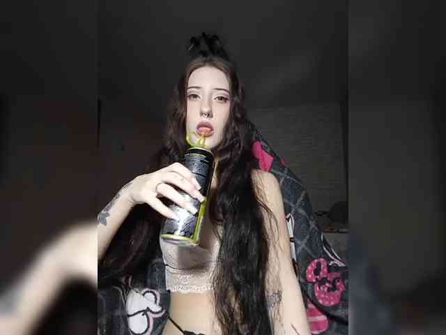 AlishaFomalgaut webcam