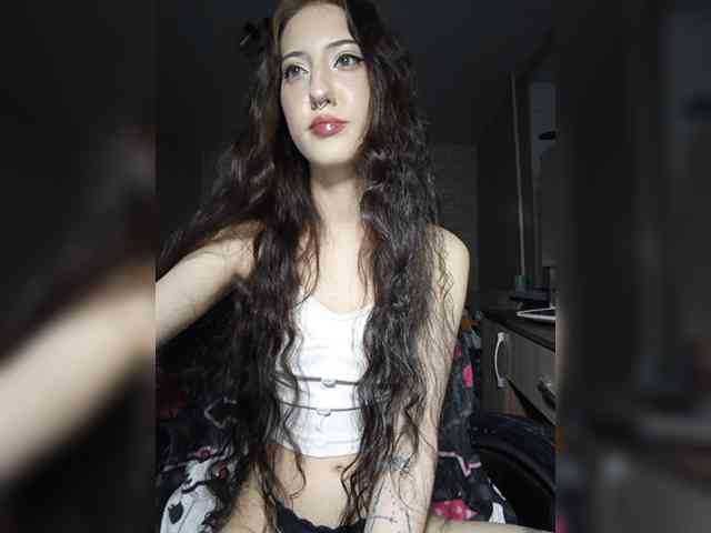 AlishaFomalgaut webcam