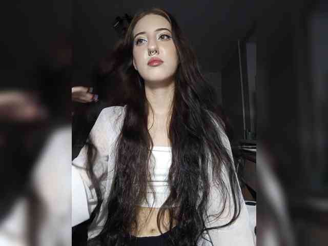 AlishaFomalgaut webcam