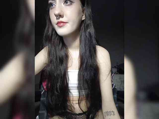 AlishaFomalgaut webcam