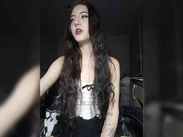 AlishaFomalgaut webcam