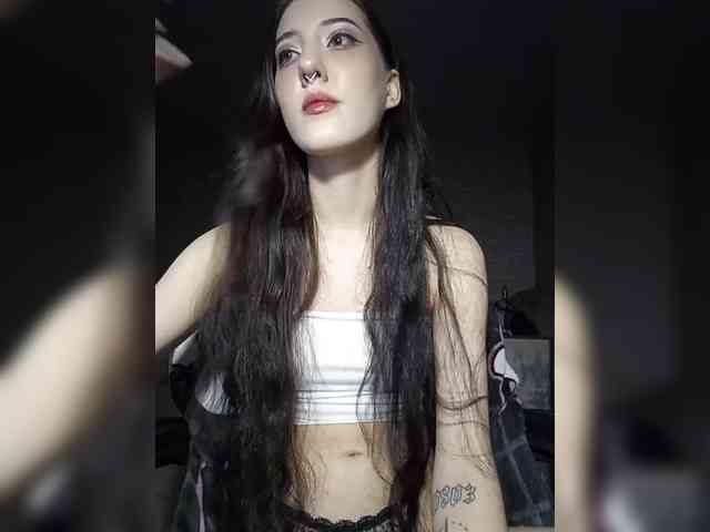AlishaFomalgaut webcam