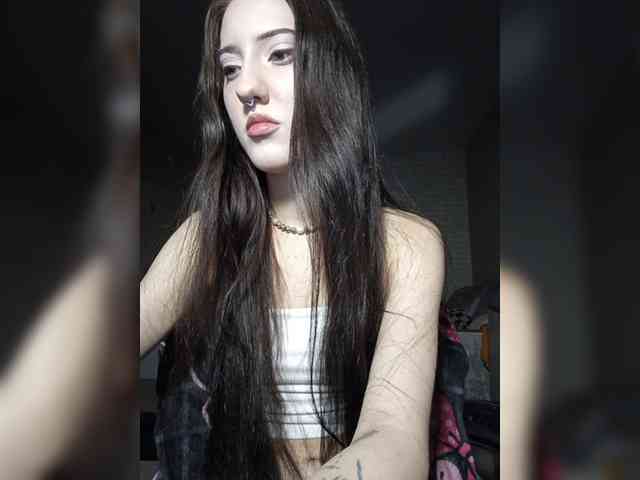 AlishaFomalgaut webcam