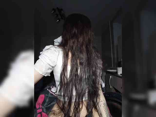 AlishaFomalgaut webcam