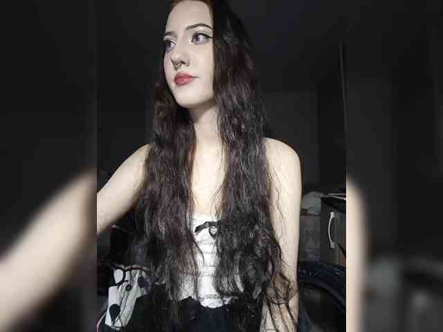 AlishaFomalgaut webcam