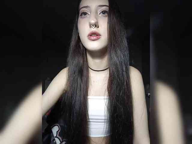 AlishaFomalgaut webcam