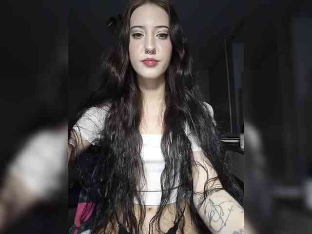 AlishaFomalgaut webcam