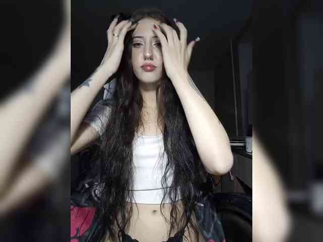 AlishaFomalgaut webcam