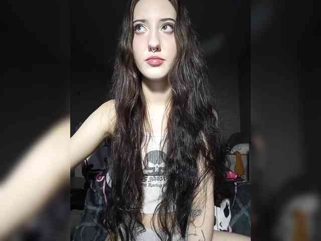 AlishaFomalgaut webcam