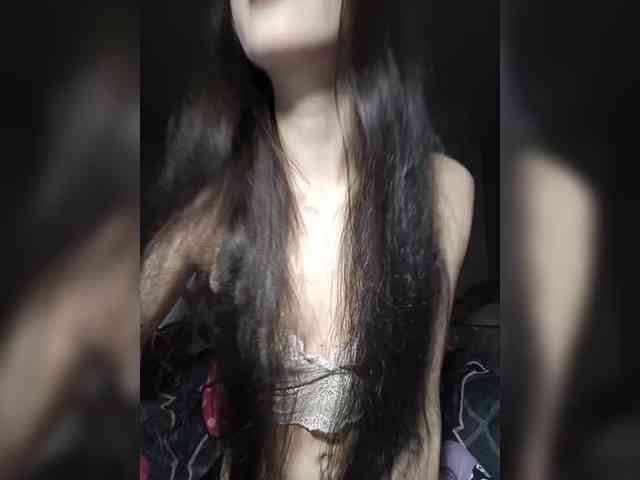 AlishaFomalgaut webcam