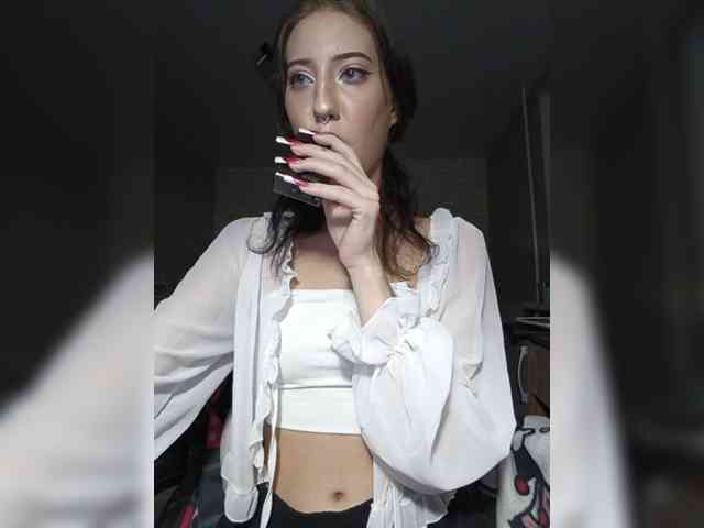 AlishaFomalgaut webcam