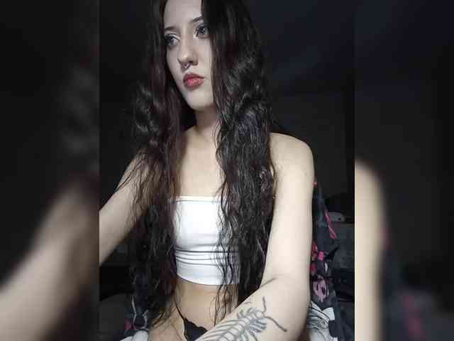 AlishaFomalgaut webcam