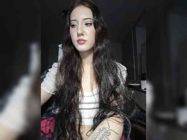 AlishaFomalgaut webcam