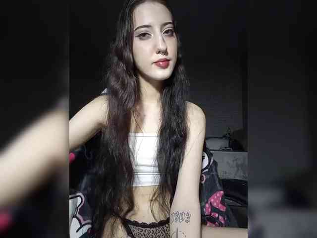 AlishaFomalgaut webcam