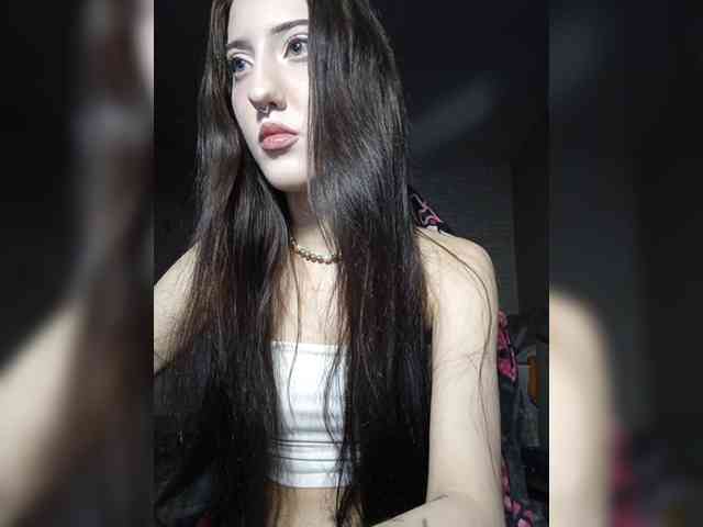 AlishaFomalgaut webcam