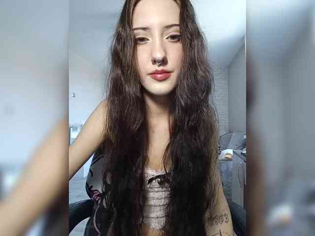 AlishaFomalgaut webcam