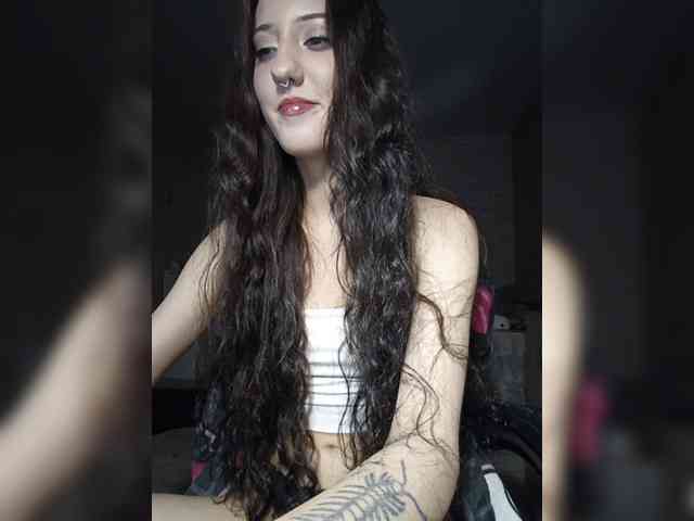 AlishaFomalgaut webcam