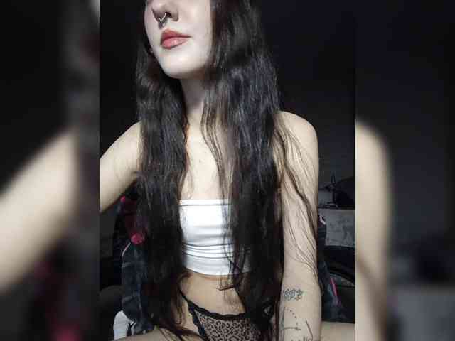 AlishaFomalgaut webcam