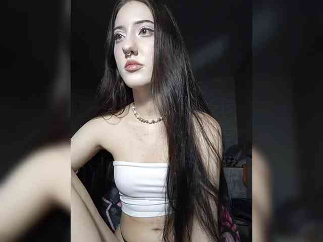 AlishaFomalgaut webcam