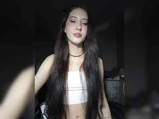 AlishaFomalgaut webcam
