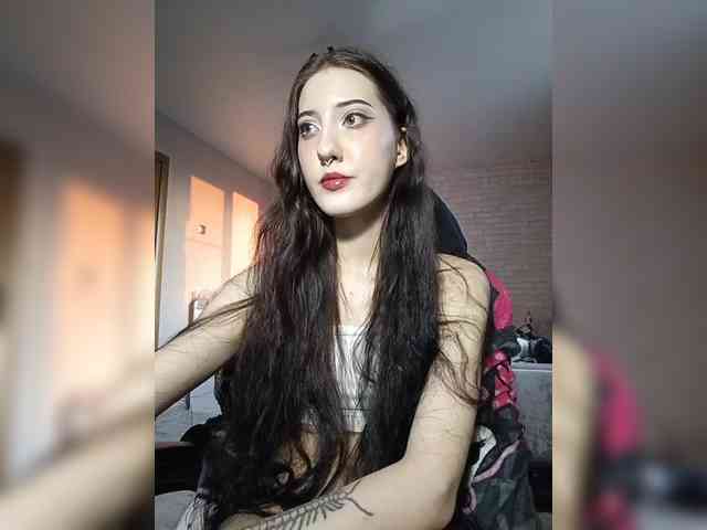 AlishaFomalgaut webcam