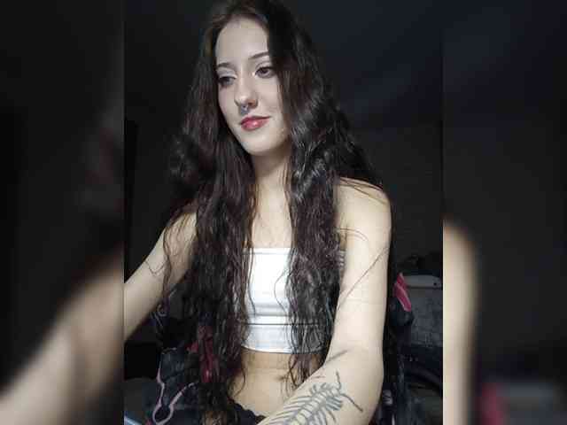 AlishaFomalgaut webcam