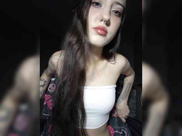 AlishaFomalgaut webcam