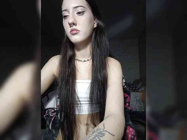 AlishaFomalgaut webcam
