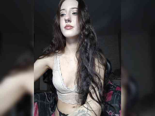 AlishaFomalgaut webcam