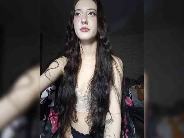 AlishaFomalgaut webcam