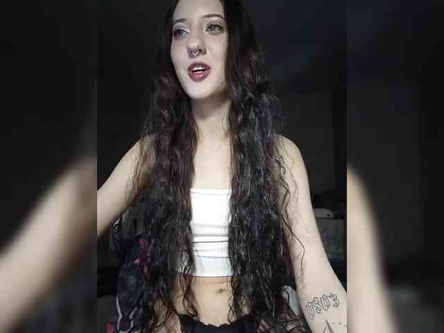 AlishaFomalgaut webcam