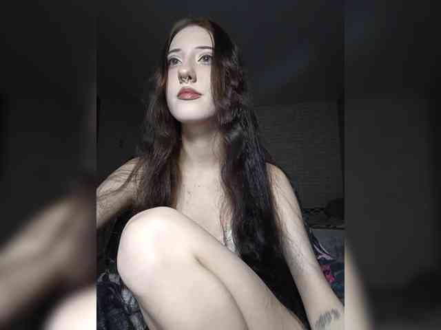 AlishaFomalgaut webcam
