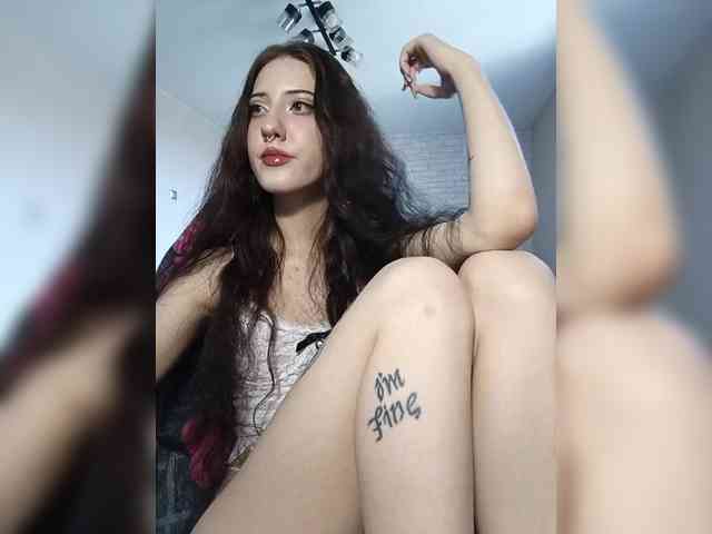AlishaFomalgaut webcam
