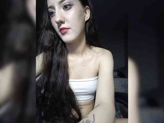 AlishaFomalgaut webcam