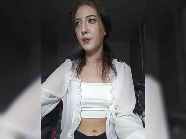 AlishaFomalgaut webcam