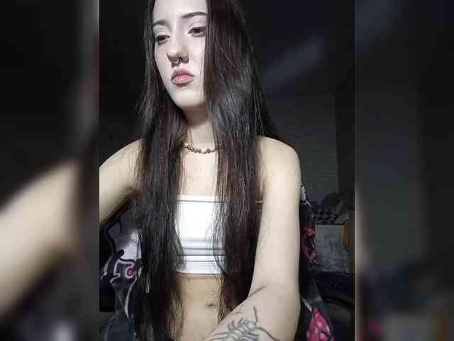 AlishaFomalgaut webcam