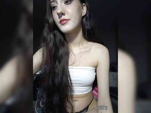 AlishaFomalgaut webcam