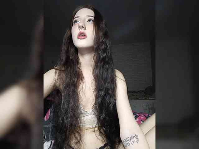 AlishaFomalgaut webcam
