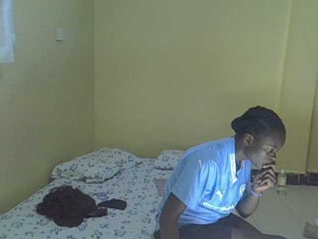 SpicyTessa live cam on BongaCams