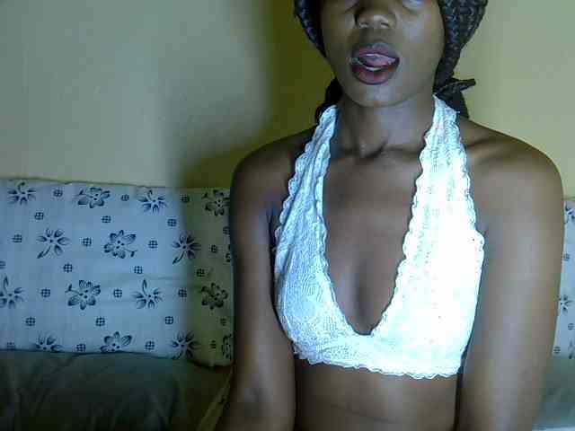 SpicyTessa webcam